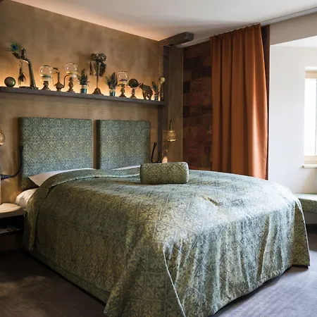 Boutique Im Auracher Loechl Отель 4*