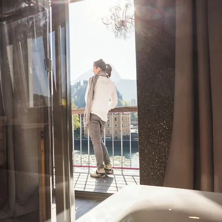 Отель Boutique Im Auracher Loechl 4*