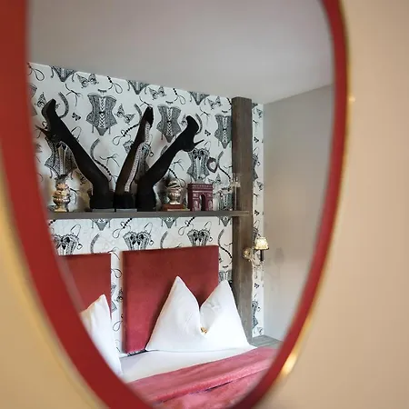 Hotel Boutique Im Auracher Loechl 4*