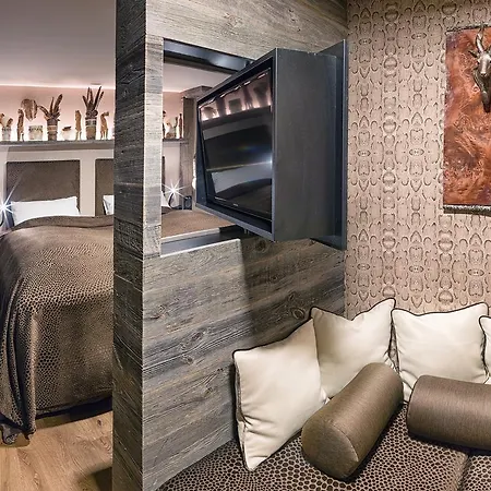 Boutique Im Auracher Löchl Hotel