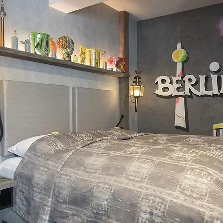 Boutique Im Auracher Loechl 4*