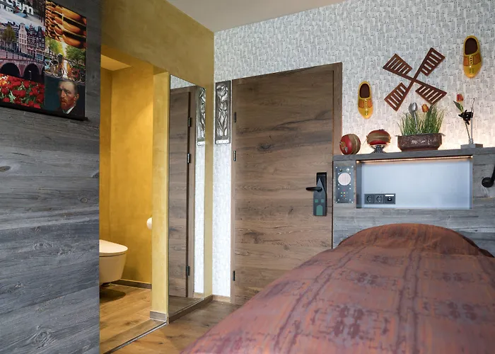 Boutique Im Auracher Loechl 酒店 4*