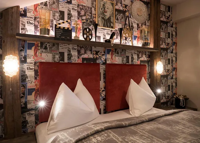 Boutique Im Auracher Loechl 酒店 4*